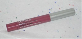 Clinique Vitamin C Lip Smoothie Antioxidant Lip Colour in Strawberry Bliss - £15.71 GBP