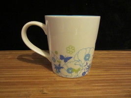 2006 Starbucks White Blue interior &amp; floral flower mug w/green butterflies 11oz  - £15.75 GBP