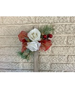 Christmas Cemetery Cross: Roses grave flowers, Winter Grave Decoration - $477.65 MXN