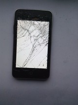 Apple iPod 8GB Black/ Silver Turns On/ Cracked Screen For Parts or Repair - $13.57