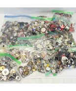 Huge Antique Victorian to Vintage Button Lot From One Estate 8.5 lbs - $3,505.55 MXN