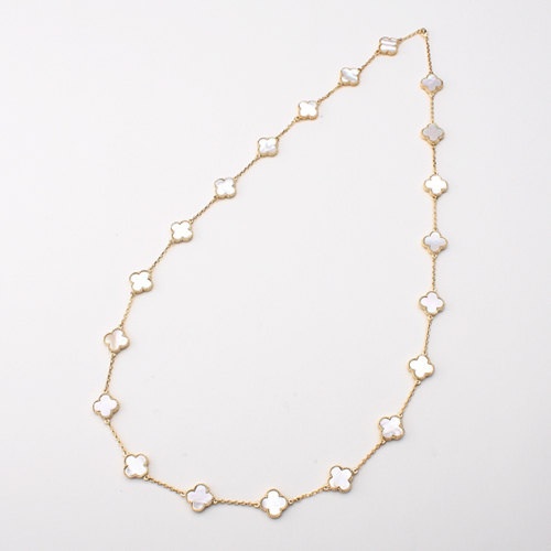 Mother of Pearl Quatrefoil Motif Necklace