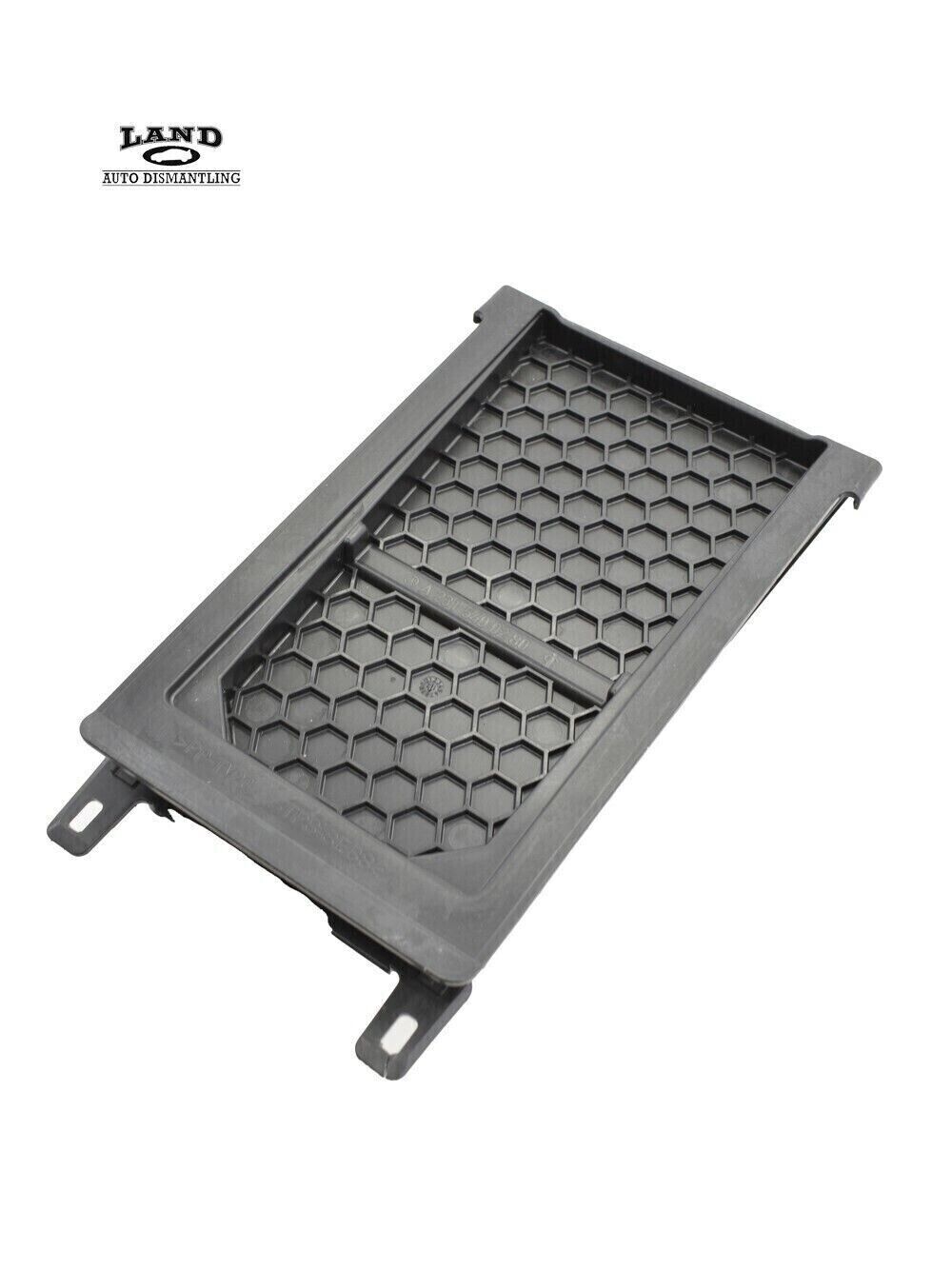 MERCEDES R231 SL-CLASS PASSENGER/RIGHT ENGINE FUSE BOX ACCESS COVER - $9.89