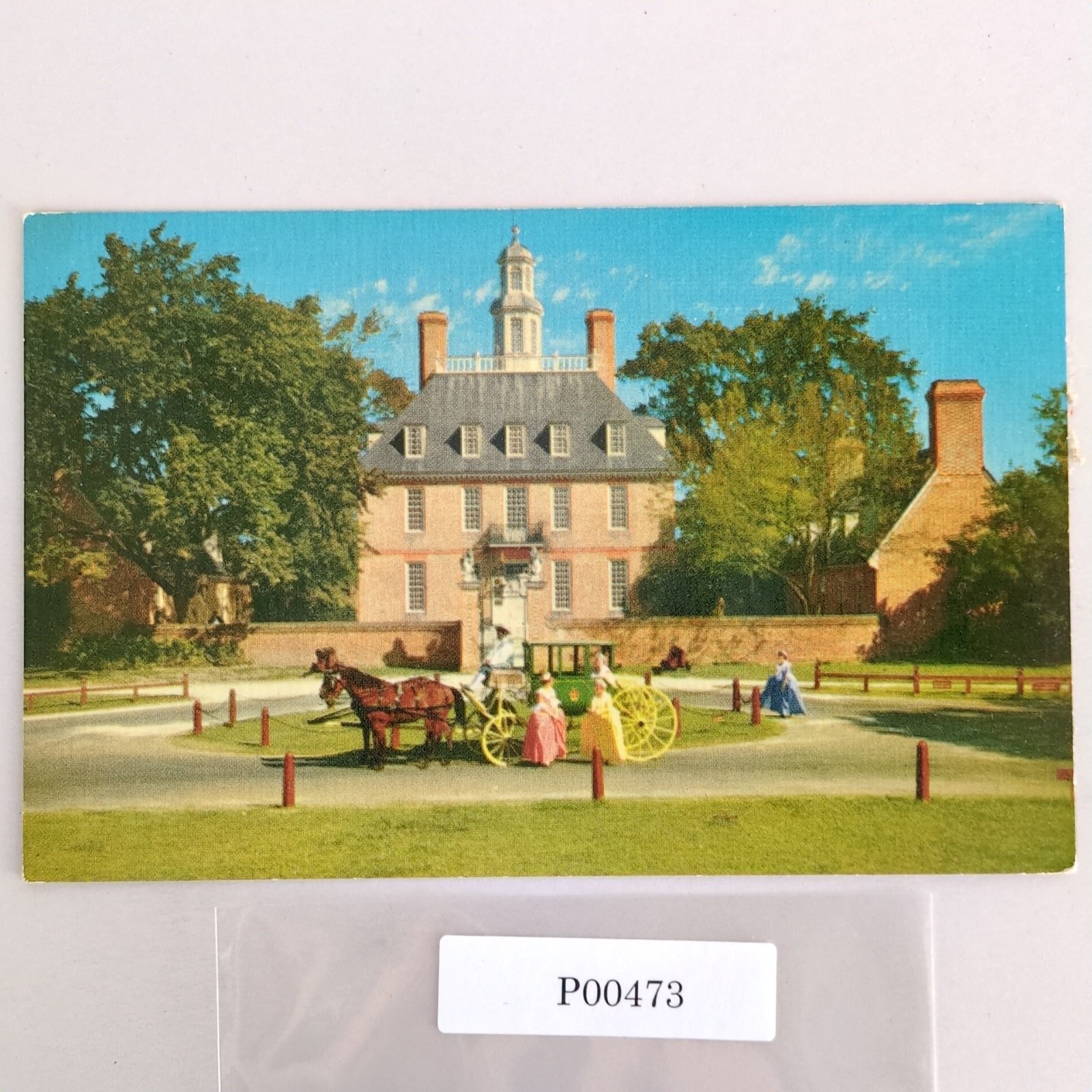 Governor&#39;s Palace Williamsburg Virginia 1960s Postcard VA PC Horse Carriage - $9.89