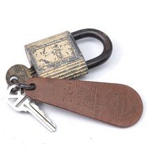 1930&#39;s Yale Town Padlock From Mount Royal Hotel Baltimore MD with Room key and T - £85.33 GBP