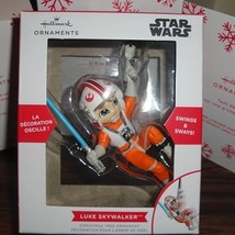 2023 Hallmark Star Wars Luke Skywalker Swings and Sways Christmas Ornament - £10.94 GBP