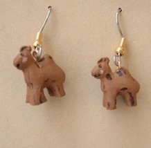 CAMEL EARRINGS-Mini Resin Desert Safari Egypt Zoo Circus Jewelry - £4.77 GBP