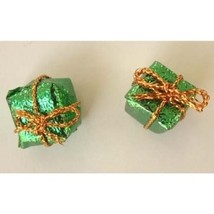 Gift Package Button Earrings Mini Present Holiday Jewelry Green - £3.17 GBP