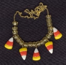 Novelty CANDY CORN NECKLACE-Halloween Fall Autumn Trick-or-Treat Costume Jewelry - £7.85 GBP