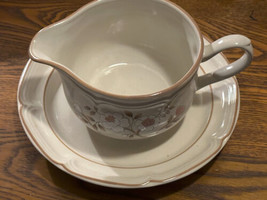 Covington Edition Stoneware 2 PC Gravy Boat Floral Motif Made in Japan - £17.48 GBP
