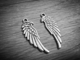 Angel Wing Charms Antique Silver Tone Wing Pendants 2 Sided 34mm 4pcs - £3.50 GBP