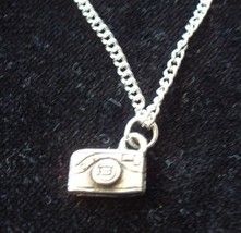 CAMERA PENDANT NECKLACE-Pewter Photography Charm Funky Jewelry - £5.46 GBP