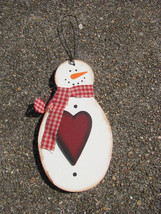 Christmas Ornament  wd875 Snowman w/Heart Wood - £1.54 GBP
