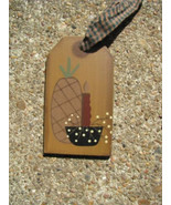 Primitive Wooden Tag  31599P  Pineapple &amp; Candle   Gift Tag - $1.95