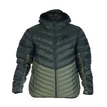Authenticity Guarantee 
Nike Mens Cascade Down Jacket Large - £263.20 GBP