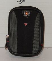 Swiss Gear black Red Digital Camera Bag Case 4&quot; x 2&quot; Neoprene with belt ... - €12,85 EUR