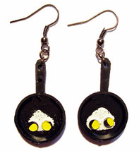 FRYING PAN EARRINGS-Fried Egg Cooking Food Charm Funky Jewelry - £4.78 GBP