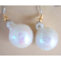 SNOWBALL EARRINGS-White Winter Christmas Snowman Costume Jewelry - £3.98 GBP