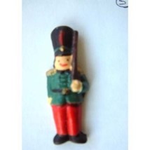 TOY SOLDIER PIN BROOCH-Funky Nutcracker Holiday Novelty Jewelry - £5.58 GBP