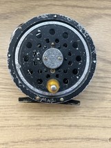 VINTAGE PFLUEGER MEDALIST 1494 FLY REEL - $2,941.18 MXN