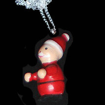 SANTA PENDANT NECKLACE-Vintage Wood 3d Christmas Holiday Jewelry - £5.51 GBP