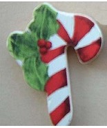 CANDY CANE HOLLY PIN BROOCH-Wood Holiday Christmas Funky Jewelry - $75.45 MXN
