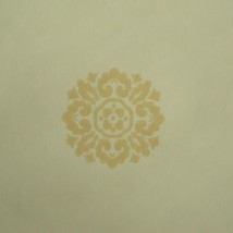 10sr Strahan Museum Quality Medallion Wallpaper - £253.01 GBP