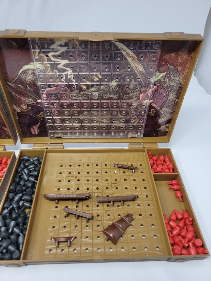 Battleship Pirates of The Caribbean Disney Theme Park Edition Game 2015 Complete Item image 8