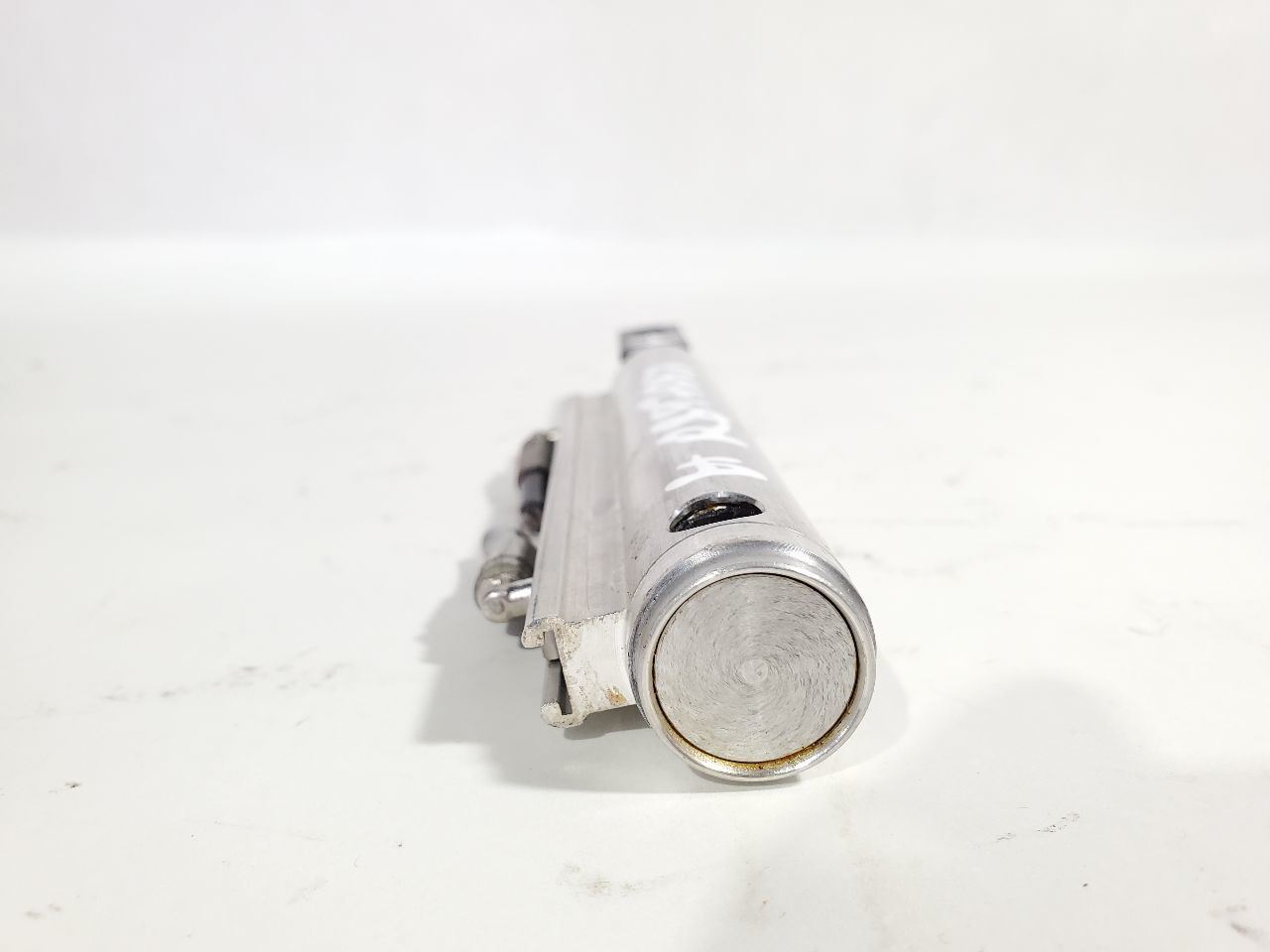 2006 Cadillac XLR OEM Right Tonneau Lift Cylinder 1609030c Item image 2