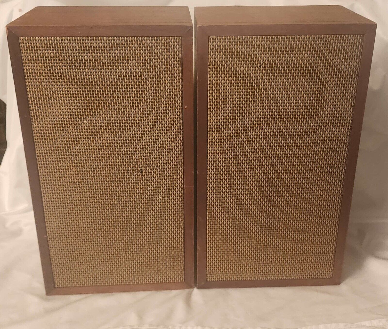 Primary image for Allied Radio Knight KN-3005 Floor Speakers 22" Oiled Walnut Cabinet 3-Way