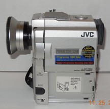 JVC GR-DVM80 Mini DV Video Recorder 200X Zoom Camcorder Silver Tested Works - £118.70 GBP