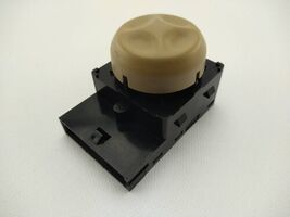 ✅ 07 - 14 GMC Chevrolet Power Lumbar Switch Front LH or RH Light Brown OEM - $34.60