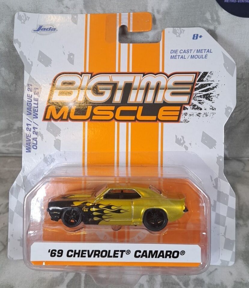 Primary image for 2020 1/64 Jada Toys Bigtime Muscle '69 Chevrolet Camaro Gold with Black Flames