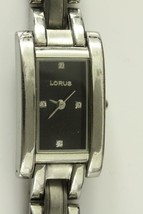 Vintage Estate Jewelry Watch LORUS Black Face Quartz LR2115 Silver Tone Band - $26.59