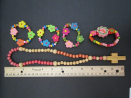 Collectible Wood Bead Key Chain &amp; 4 Kids Wood Bead Bracelets. Or for Crafts - £3.88 GBP