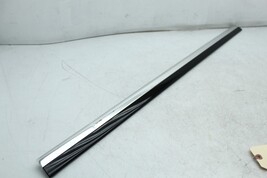 2004-06 VOLKSWAGEN PHAETON FRONT RIGHT DOOR EXTERIOR DOOR MOLDING TRIM H2084 image 11