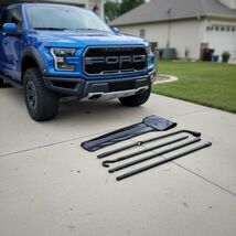 Compact Spare Tire Tool Set for F150 (2004-2018) - Efficient &amp; Lightweight - $939.81 MXN