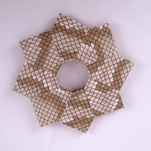 Christmas Origami Wreath Snake Skin Wallpaper - £17.29 GBP