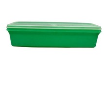 Vintage Tupperware Jade Green Celery Keeper Crisper Container 892 &amp; Shee... - $10.36