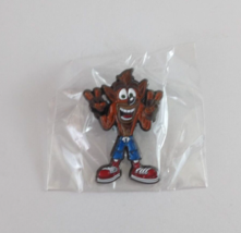 New Crash Bandicoot Giving Peace Sign Video Game Hat Lapel Pin - $6.78