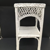 Vtg White Wicker Accent Table Plant Stand Beachy Boho Cottage core 13’x13’x24” - £107.89 GBP