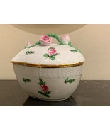 Herend Heart Shape Lidded Box with Hand Painted Roses 6000/RT - £116.00 GBP
