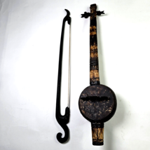 Circa 1st Quarter 20th Century Authentic West African Goje with Bow 21&quot; ... - $325.00