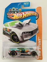 Hot Wheels Stunt Twinduction Car Figure (83/250) - $11.64