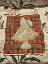 BONNET Girl Quilt Square Block Hand Sewn 14X13 Inch  - $8.00