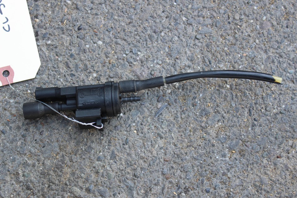 2000-2006 MERCEDES CL600 CHANGE OVER EGR VALVE VACUUM SOLENOID C601 - $35.20