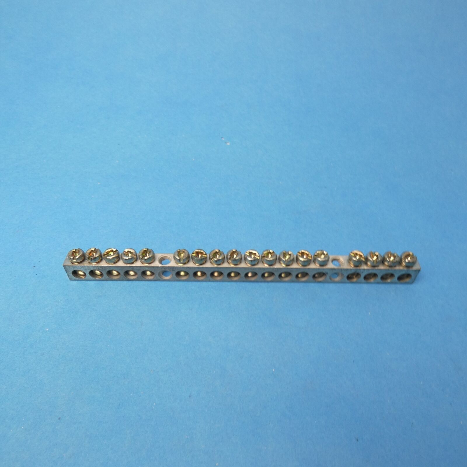 CMC NA-35S Aluminum Neutral Bar 18 Position #14-4 CU/AL Rated - $4.99