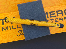 Scotty Camerson Mid Size Yellow  Used Golf Grip - Mint Condition Mid Size - $24.95