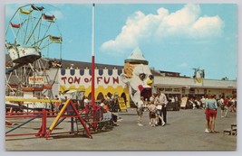 A Day Of Fun At Palace Playland Old Orchard Beach Maine Vintage Postcard - £11.01 GBP