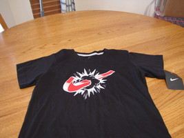 Boy&#39;s youth Nike T shirt NEW 7 kids Logo TEE NWT swosh black 880202-023 power - £7.73 GBP